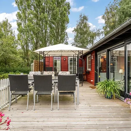 Aiske - 700m From The Sea By Interhome *