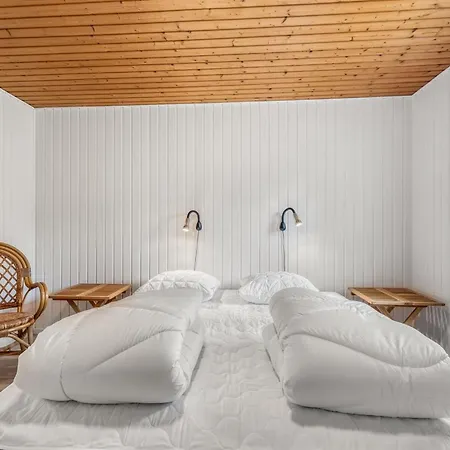 Aiske - 700m From The Sea By Interhome Feriehus *