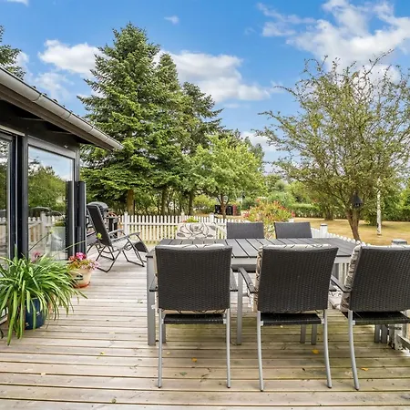Aiske - 700m From The Sea By Interhome Feriehus *
